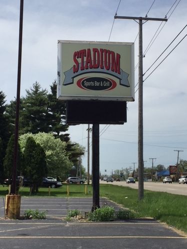 Stadium Sports Bar: 1468 Joliet St., Dyer, IN 46311